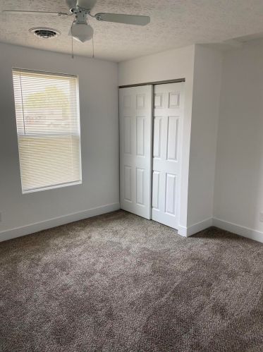 621 Delaware St, Washington Ch OH  43160-1547 exterior