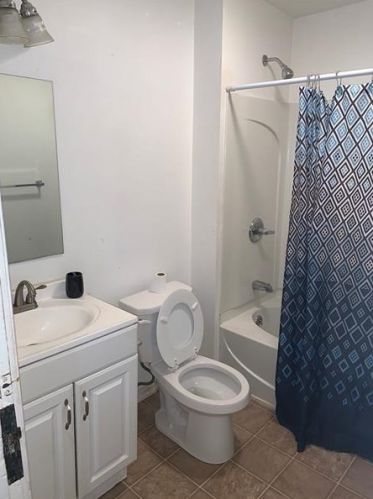 1249 Leishman Ave, New Kensington PA  15068-5650 exterior