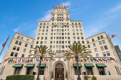 702 Ash St, San Diego CA 92101-3228 exterior