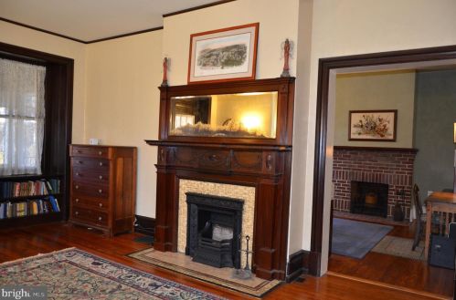 205 Lippincott Ave, Riverton NJ  08077-1309 exterior