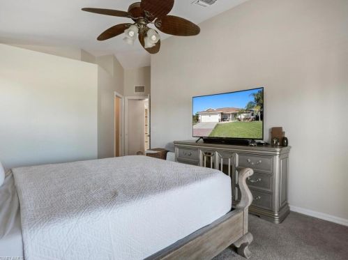 4333 20th Ave, Naples FL  34116-6409 exterior