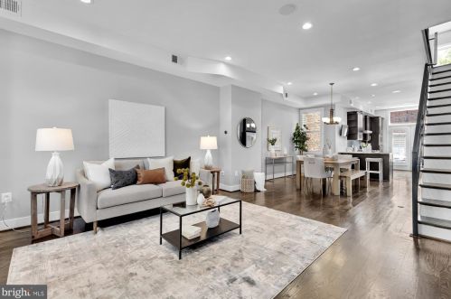 1109 I St, Washington, DC 20003-4117
