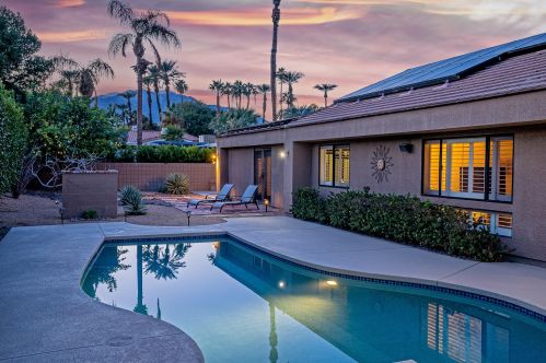 70425 Mottle Cir, Rancho Mirage CA  92270-2419 exterior