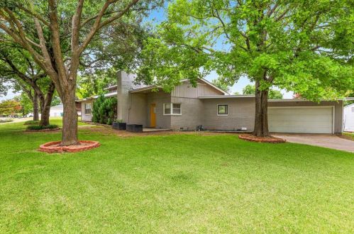 4600 Winthrop Ave, Fort Worth, TX 76116-8225