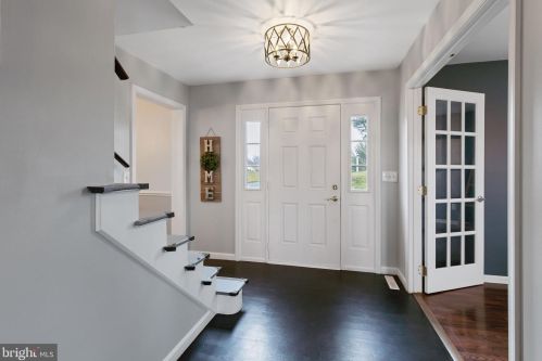 23 Yellowbreeches Rd, Carlisle PA  17015-9174 exterior