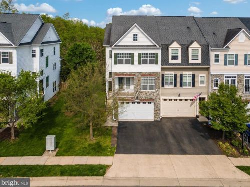 14160 Catbird Dr, Gainesville, VA 20155-5831