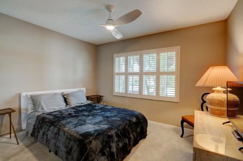 7038 Haviland Cir, Boynton Beach FL  33437-6472 exterior