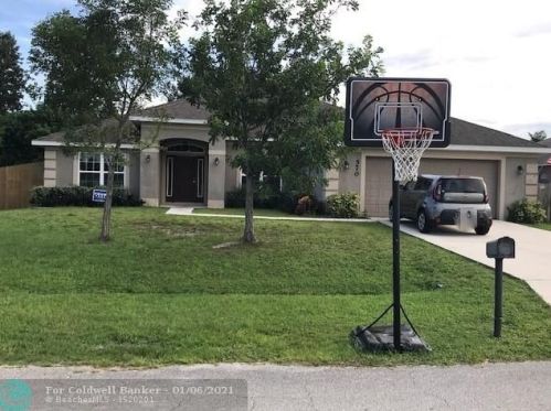 570 Ryder Rd, Fort Pierce, FL 34953-6005