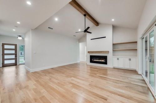 9003 Frst Hl Blvd, Dallas TX 75218-3633 exterior