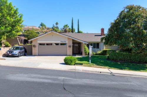 2060 Farrington Dr, El Cajon, CA 92020-1012