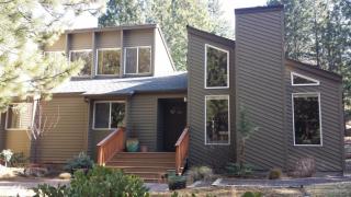 60274 Woodside Rd, Bend, OR 97702-9449