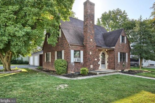 101 Stoner Ave, Camp Hill, PA 17011-6756