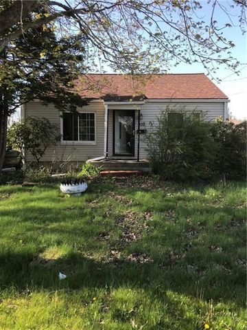 932 Pryde Ave, Hermitage, PA 16150-1925
