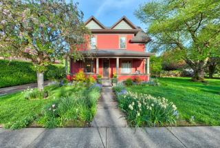 21300 Main St, Aurora OR  97002-9243 exterior