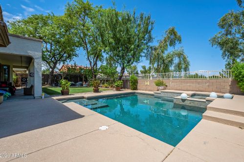 18418 Ivy Ln, Sun City, AZ 85388-2348