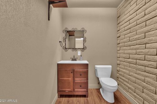 9833 Desert Cove Ave, Scottsdale AZ  85260-6219 exterior