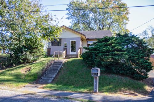 3630 Moxahala Pl, Zanesville, OH 43701-9442