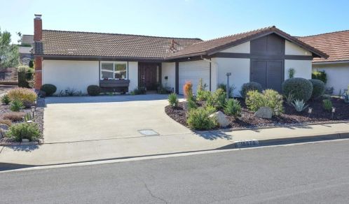 16670 Bernardo Oaks Dr, San Diego CA  92128-2837 exterior