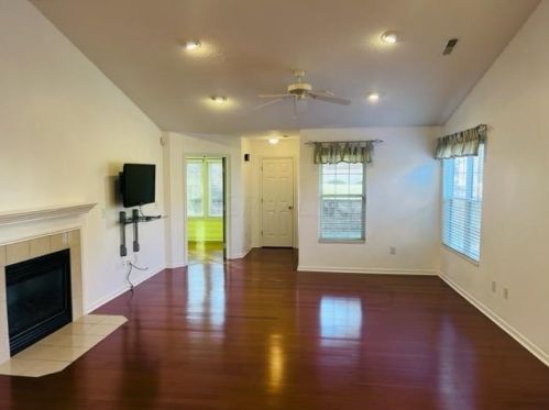 5849 Crooked Creek Blvd, Darbydale, OH 43123-9389