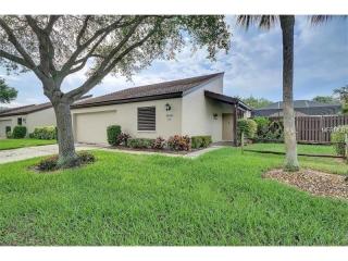 3680 Glen Oaks Manor Dr, Sarasota, FL 34232-1020
