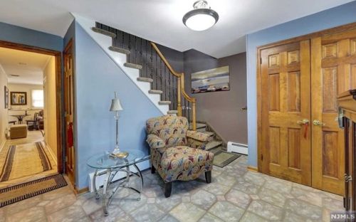 205 Larch Ave, Teaneck NJ  07666-2346 exterior