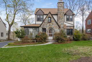 64 Stratford Rd, Scarsdale, NY 10583-4952