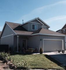 21318 Megan Ct, Bend, OR 97701-7181