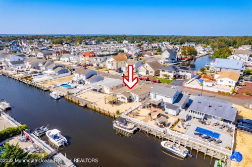 45 Lagoona Dr, Bricktown NJ 08723-7642 exterior