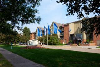 1180 Cushing Cir, Saint Paul MN  55108-5015 exterior