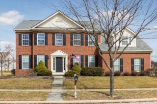 6607 Westbury Dr, Dublin, OH 43016-8555
