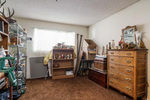 415 Washo Dr, Ukiah CA  95482-5136 exterior