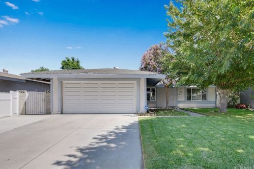 2158 Bessant St, San Bernardino, CA 92404-6112