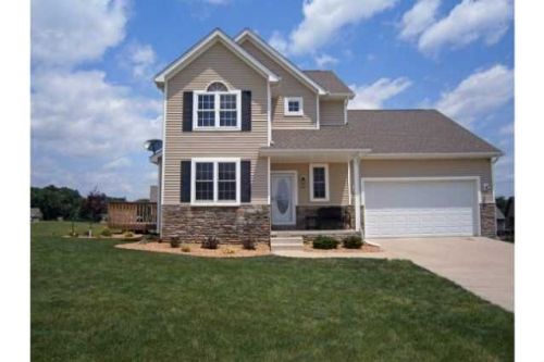 201 Elm Ave, Norwalk, IA 50211-2208