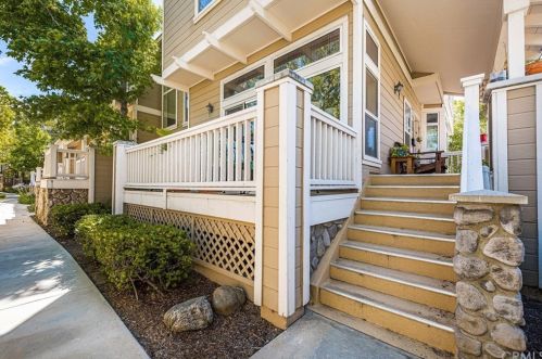 605 Pageant Dr, Orange, CA 92869-2571