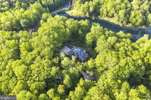 20 Hartlake Dr, Fredericksburg VA  22406-4635 exterior