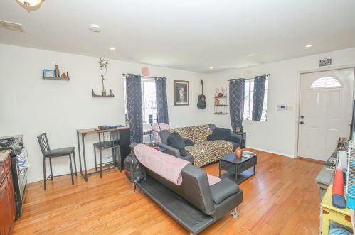 69-04 Bch Channel Dr, Far Rockaway NY  exterior