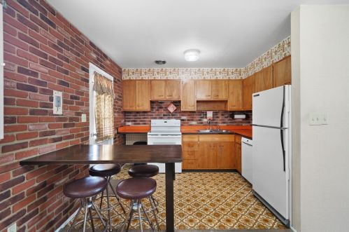 210 Dominican Way, Zelienople PA  16063-1403 exterior