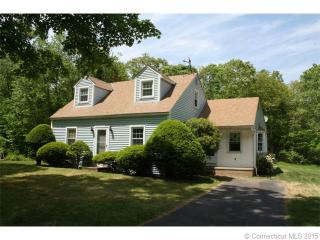 12 Cross Rd, Westbrook, CT 06498-1417