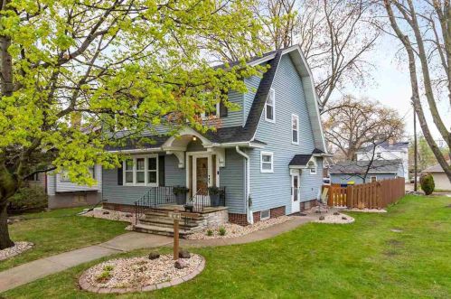 135 Ashland Ave, Green Bay, WI 54303-2816