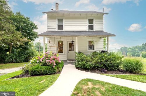 2149 Old Lancaster Pike, Swartzville PA  17569-9139 exterior