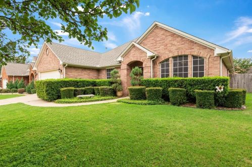 1803 Clover Hill Rd, Midlothian TX  76063-4033 exterior