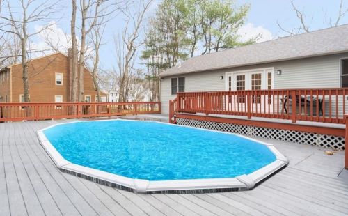 335 Albion Rd, Lincoln RI  02865-4240 exterior