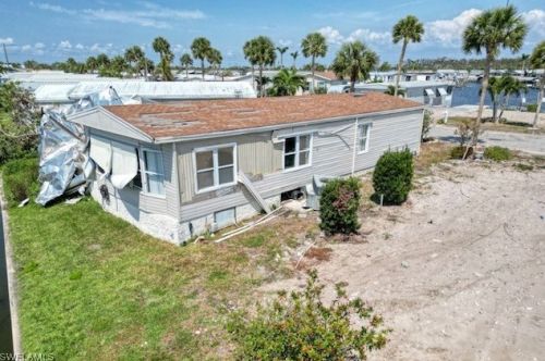 17670 Bryan Ct, Fort Myers Beach FL  33931-7103 exterior