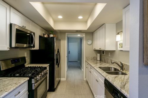 27833 Tierra Vista Rd, Temecula CA  92592-3078 exterior