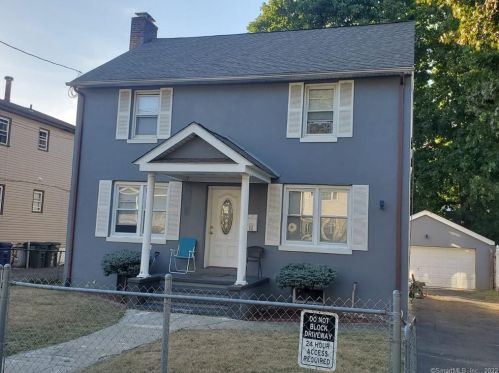 100 Lorraine St, Bridgeport, CT 06604-2222