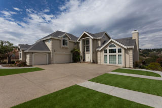 13416 Campus Dr, Oakland, CA 94619-3710