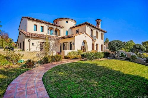 25677 Oak Meadow Dr, Santa Clarita, CA 91381-0763