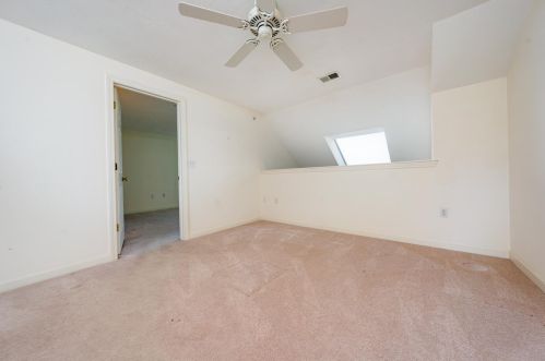 3 Bonwood Dr, Mashpee MA 02649-2875 exterior