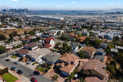 1829 Torrance St, San Diego CA  92103-2718 exterior