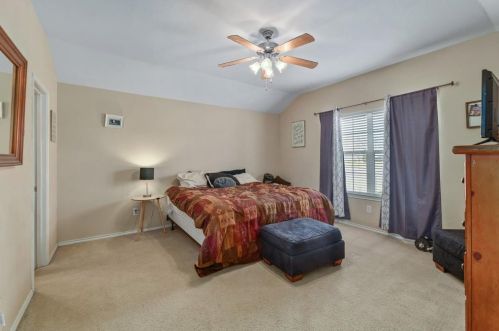 517 Pace Dr, Denton TX  76209-4737 exterior